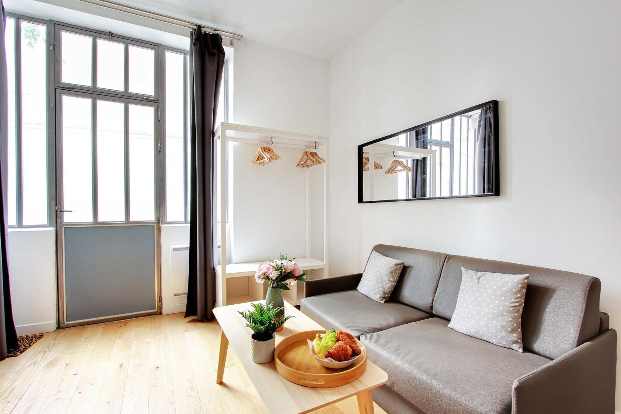 Au Coeur De La Vie Parisienne Apartment *